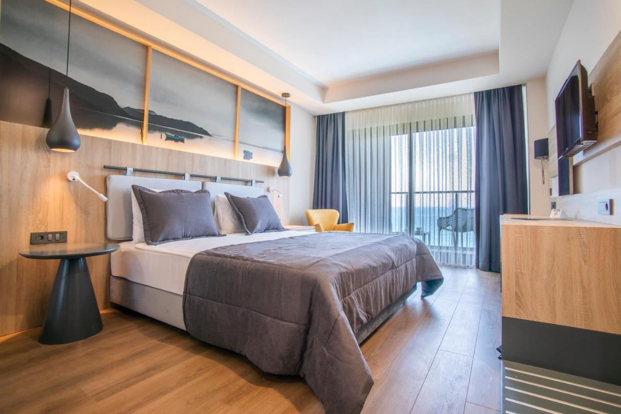 Maia Luxury Beach Hotel & Spa Guzelcamlı Екстериор снимка