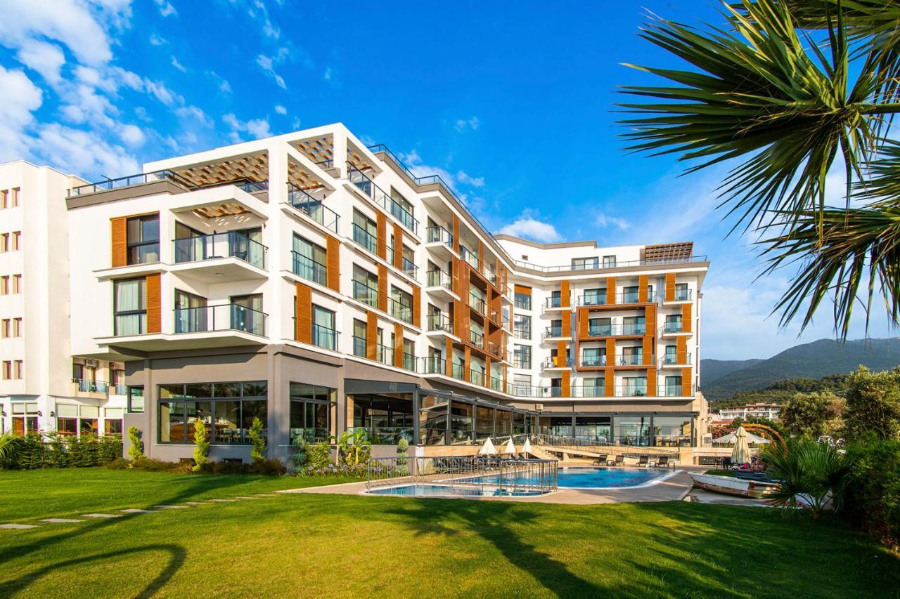 Maia Luxury Beach Hotel & Spa Guzelcamlı Екстериор снимка