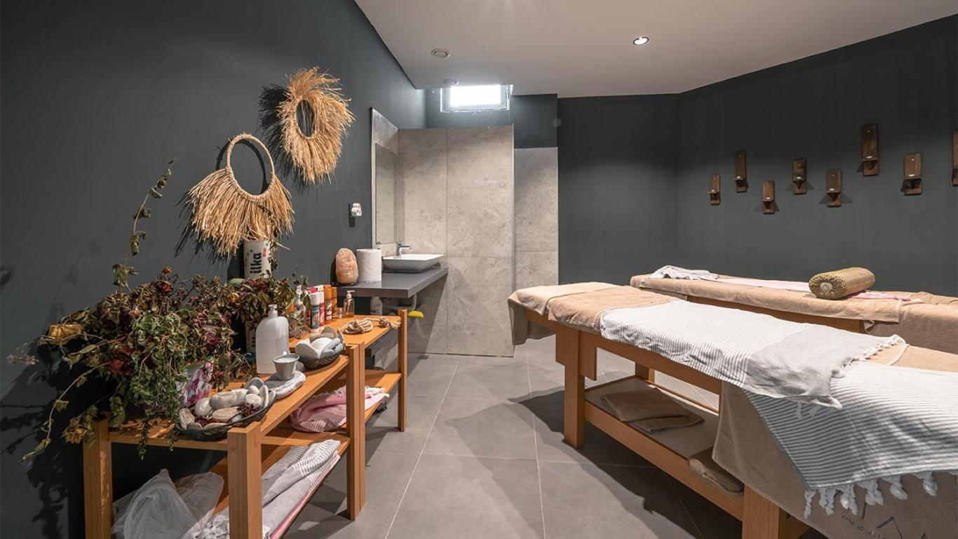Maia Luxury Beach Hotel & Spa Guzelcamlı Екстериор снимка